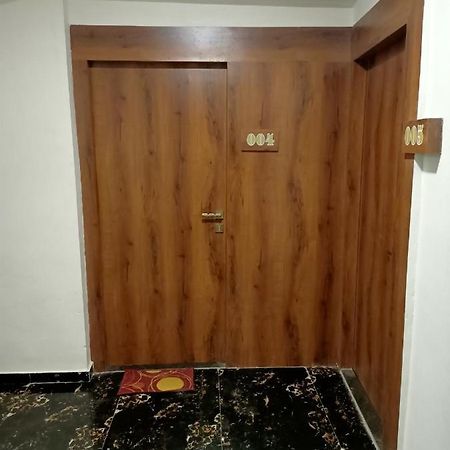 Hotel Riviera Residency Тхане Экстерьер фото
